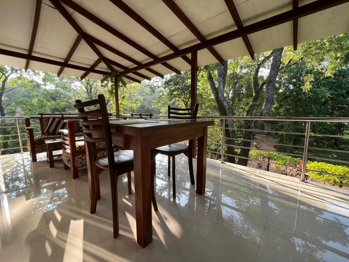Habarana New Star Homestay Eksteriør billede