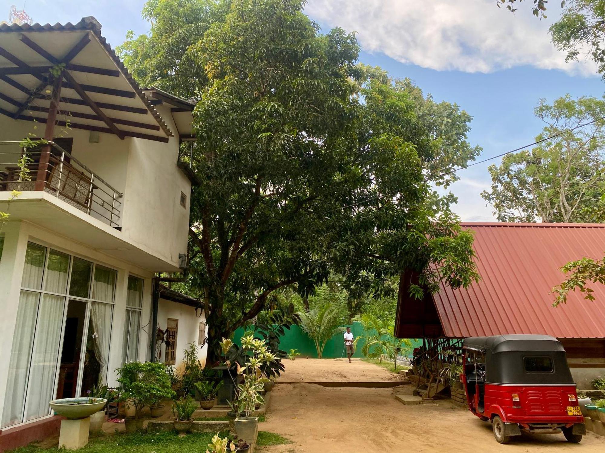 Habarana New Star Homestay Eksteriør billede