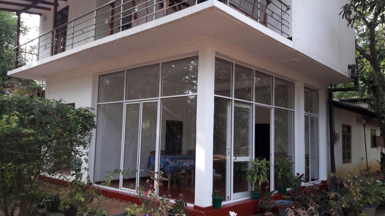 Habarana New Star Homestay Eksteriør billede